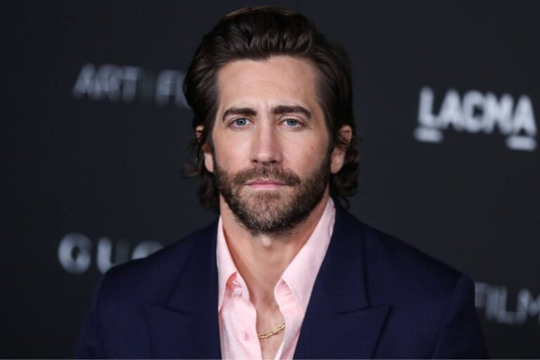 Actor Jake Gyllenhaal wearing an outfit by Gucci.